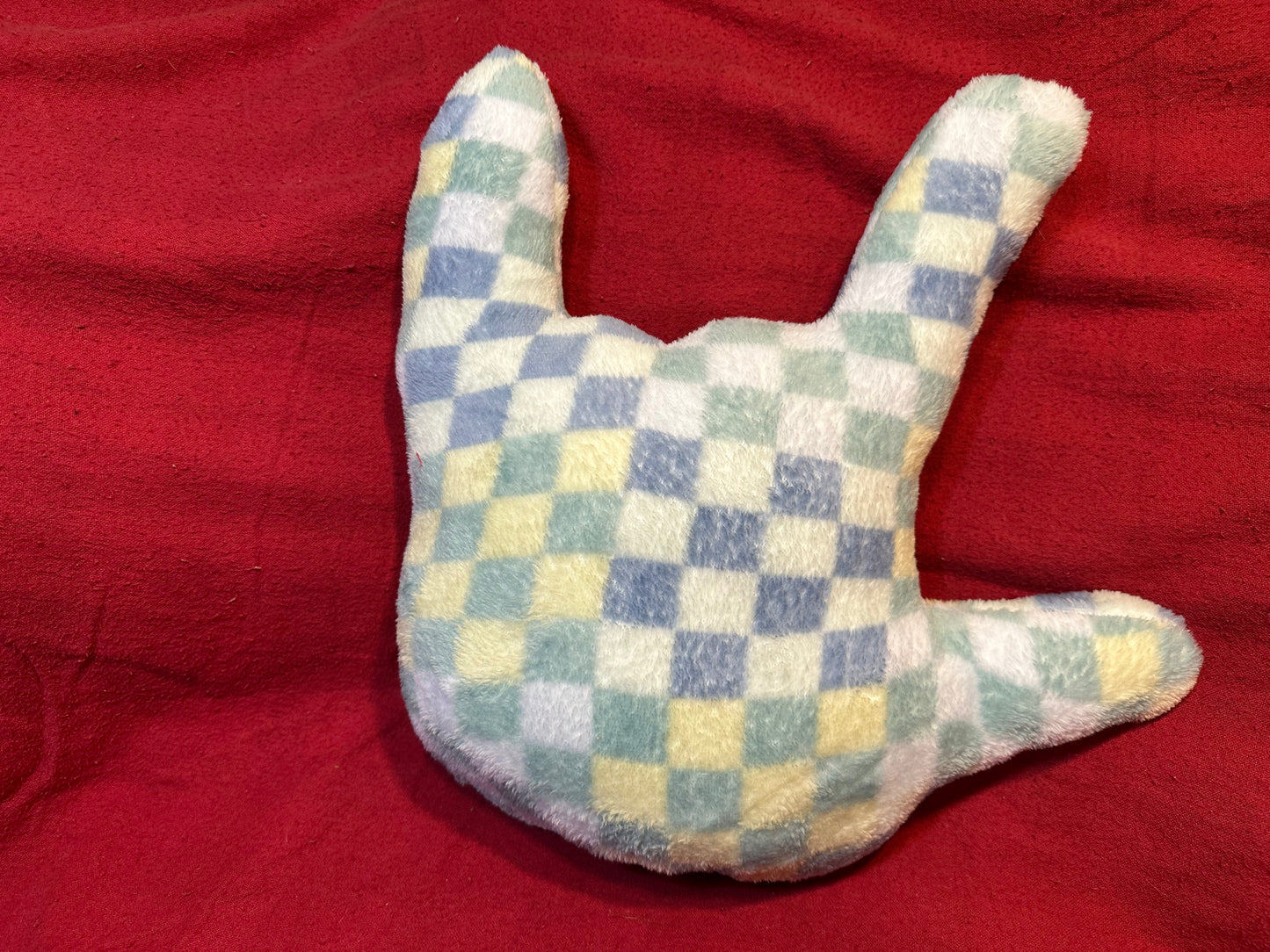 Elegant Plush ‘ILY’ Pillow with Checkerboard Pattern